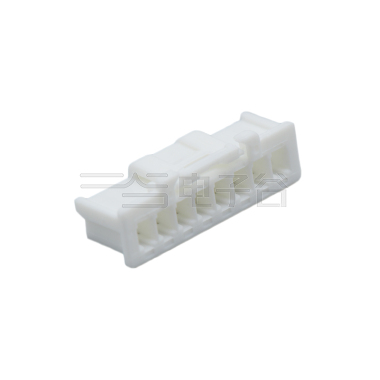 Pitch 2.00mm 单排带扣Housing 8Pin 本色