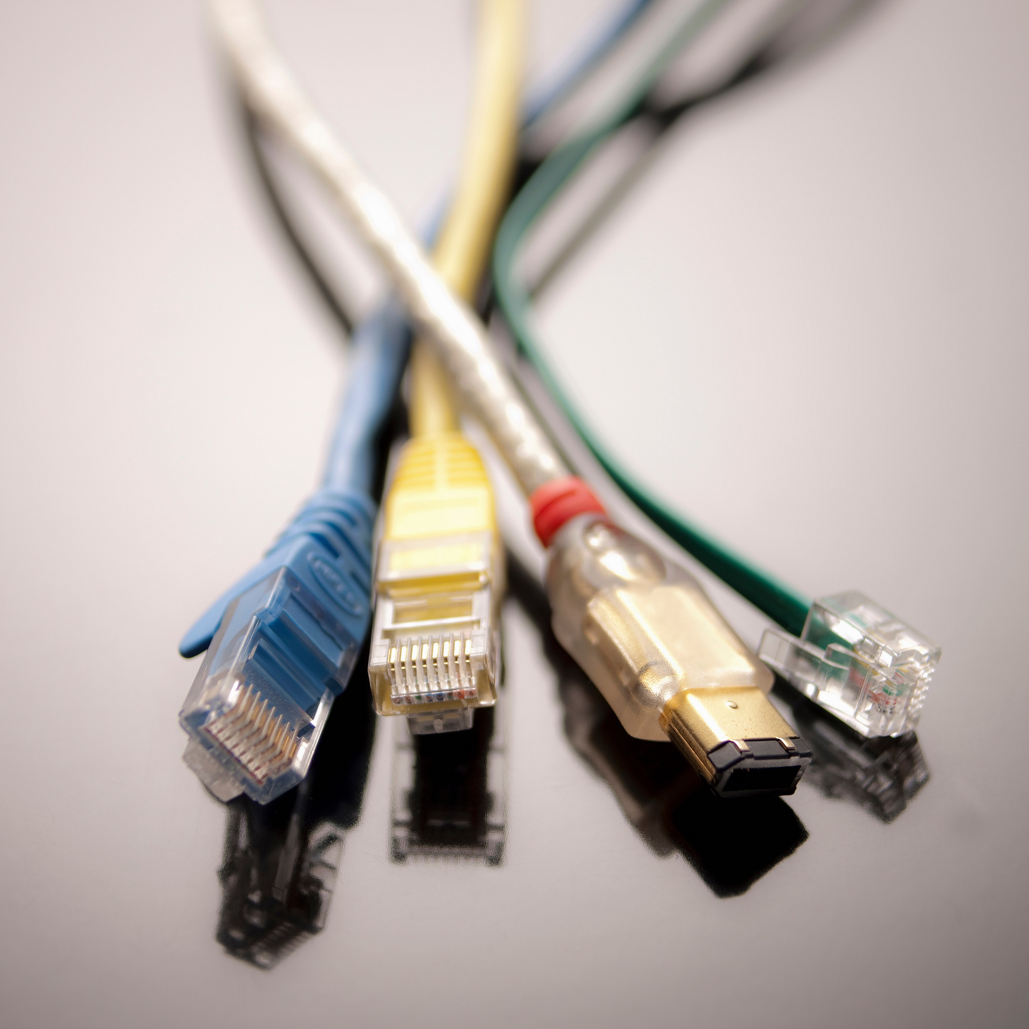 电缆连接器的安装和作用