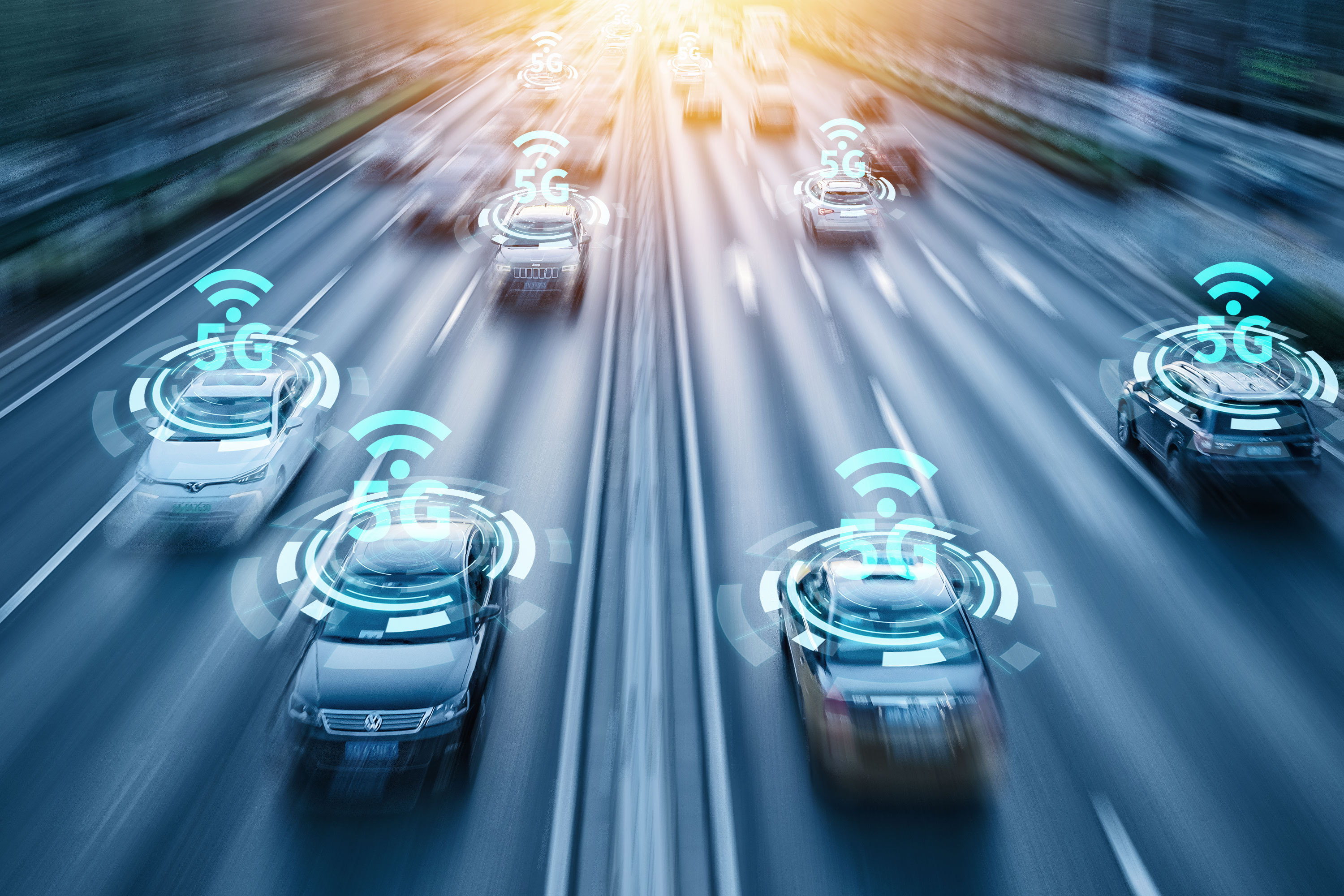 国产汽车连接器企业与国内电动智能汽车产业共同成长